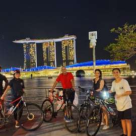 Singapour : Visite nocturne de la baie de Marina à vélo