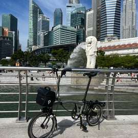 Visite à vélo de Singapour en Brompton depuis le Rail Corridor, avec repas inclus !