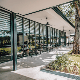 Singapour : Hub & Spoke Changi Airport dans l'espace public
