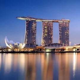 Singapour : visite citadine guidée nocturne avec croisière fluviale