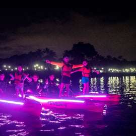 Singapour : excursion nocturne en kayak à LED et moules