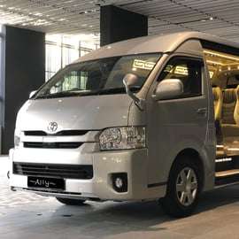 SG Private Airport / Cruise Transfer dans un minibus de 13 places