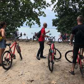 Aventure sur la piste cyclable d'Ubin