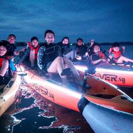Singapour : excursion nocturne en kayak à LED et moules